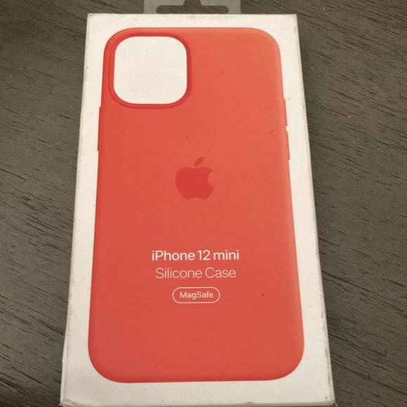 iPhone 12 mini silicone case - Picture 3 of 6